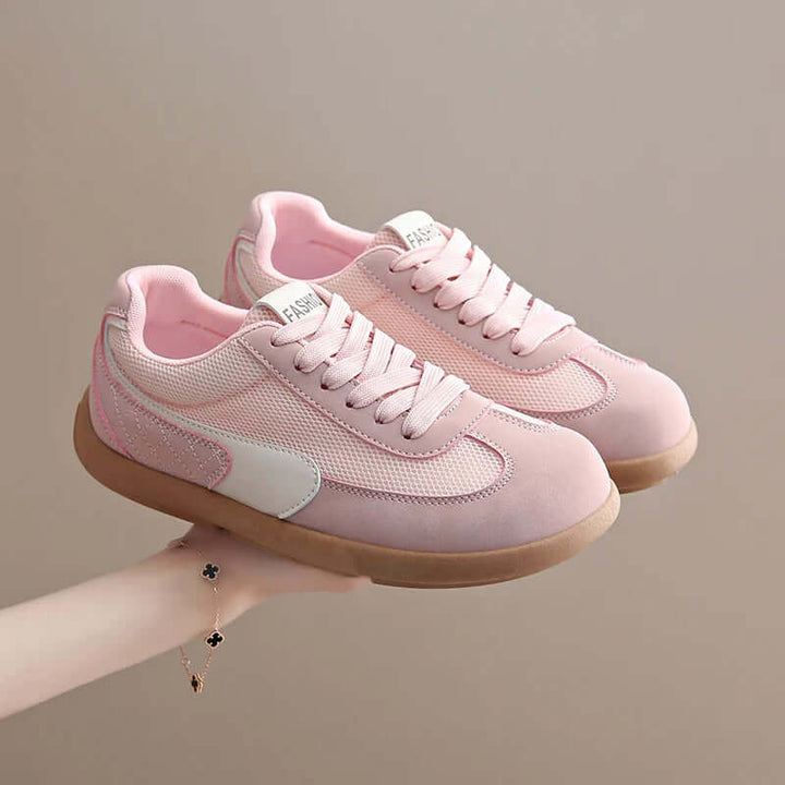 Susan – Shoes with a Wide Toe Cap